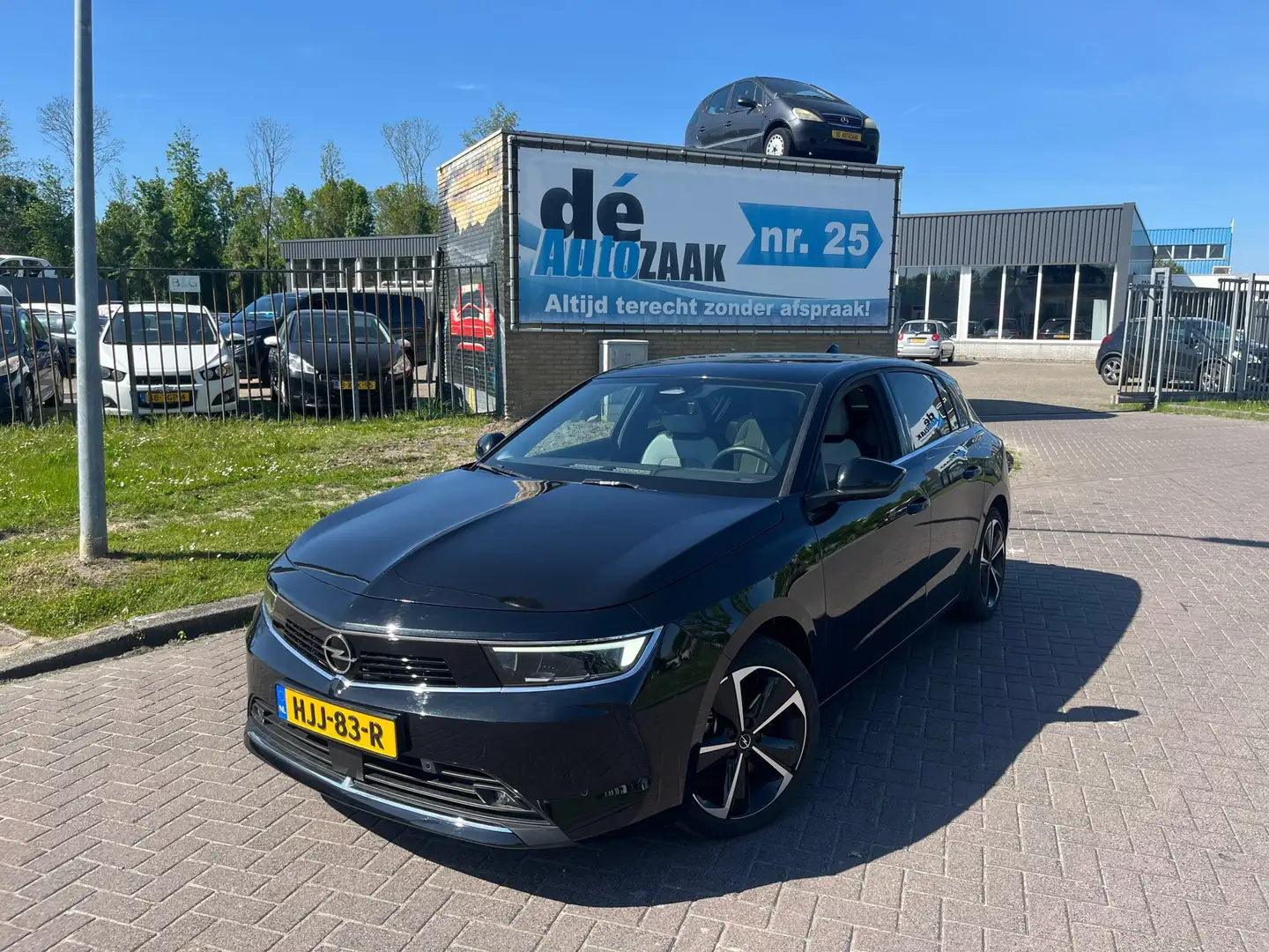Opel Astra 1.6 Hybrid Level 2 Zwart - 1