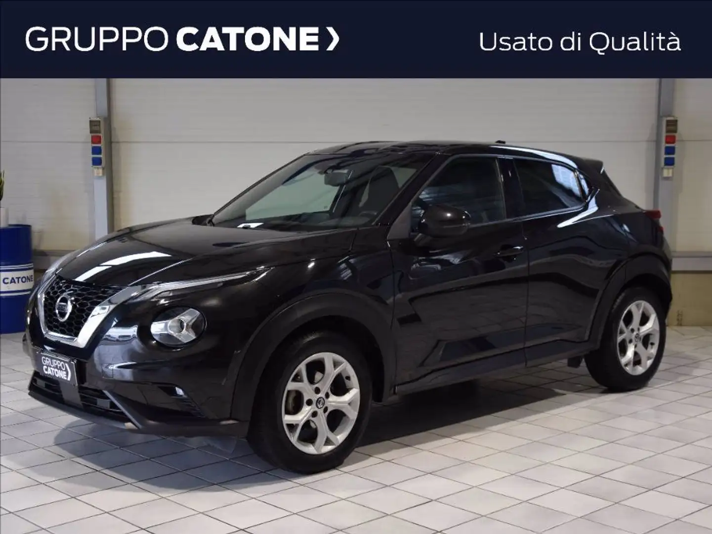 Nissan Juke 1.0 dig-t N-Connecta 114cv Schwarz - 1