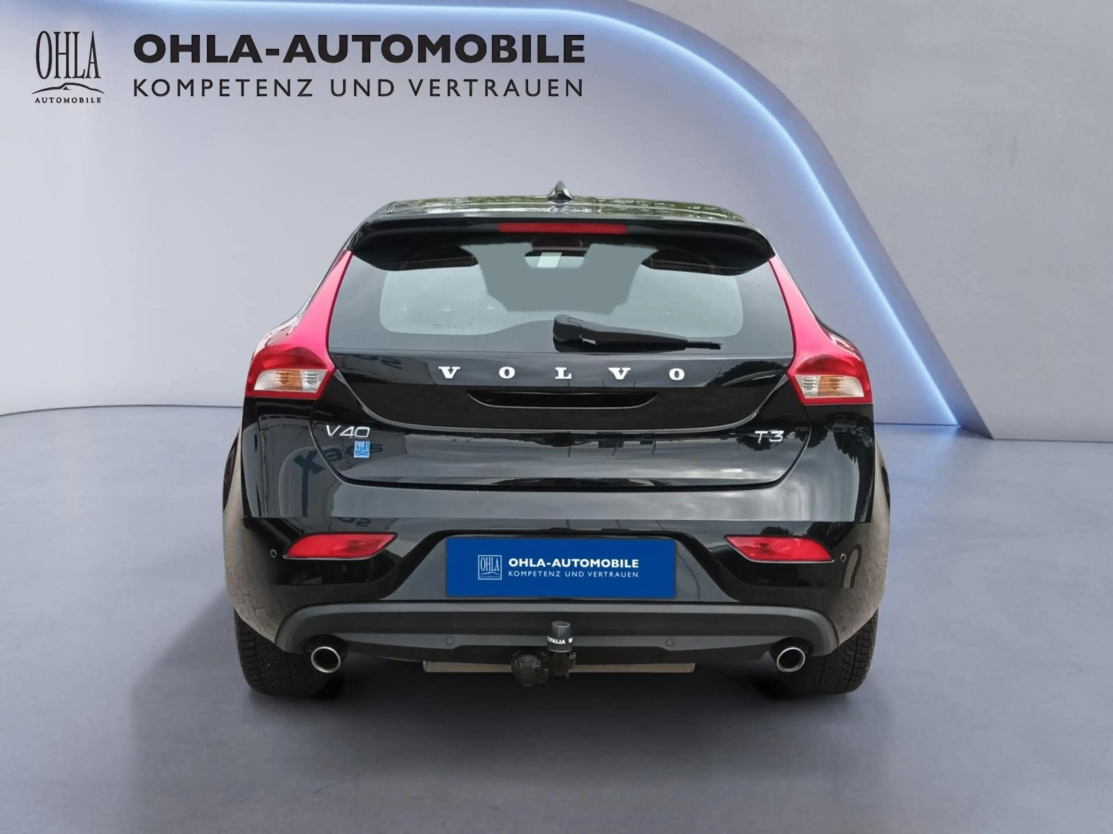 Volvo V40 Momentum V 40 T3 2.0*AHK*KEYLESSGO*KLIMA*NAV*SH... — photo 6