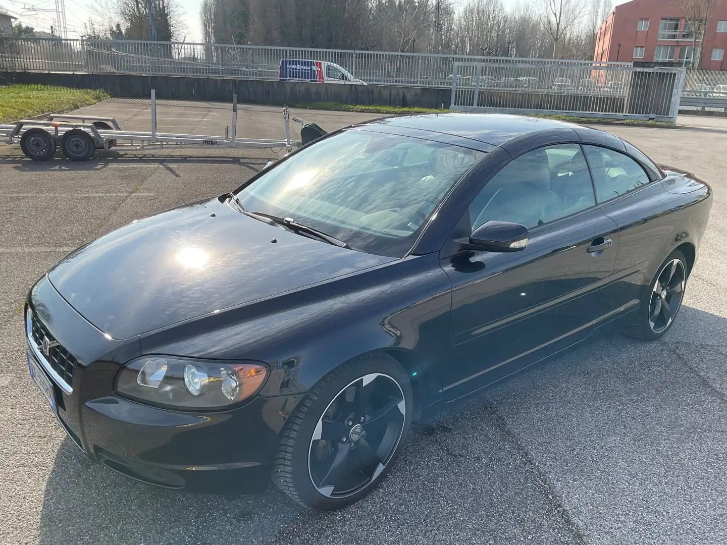 Volvo C70 Coupe 2.4 d5 Momentum auto - 1