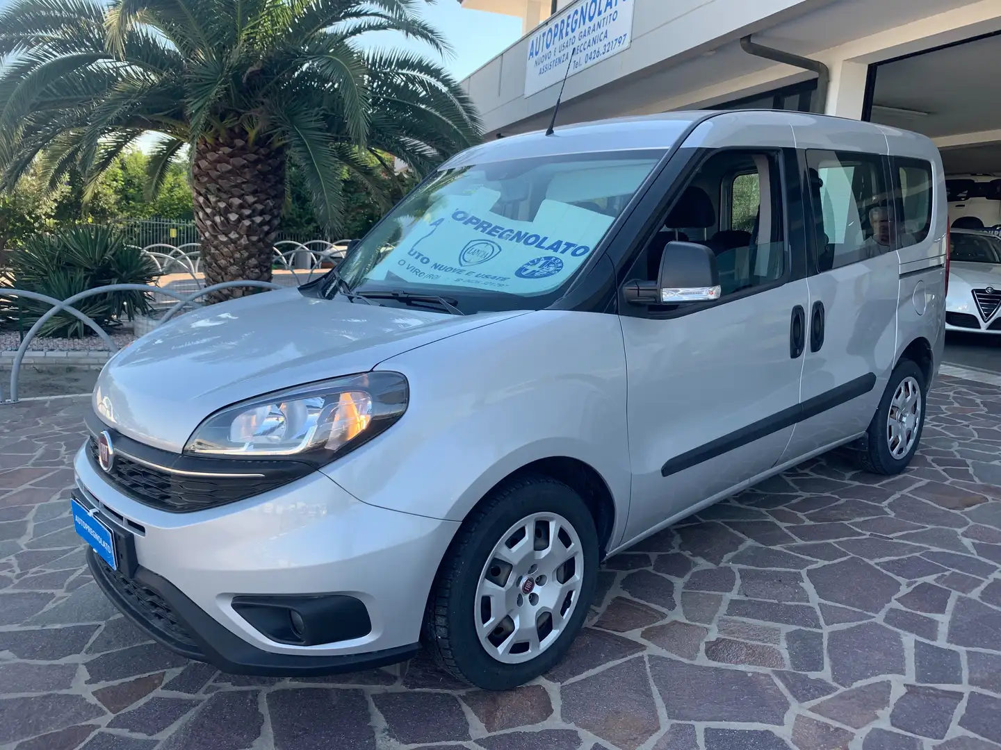 Fiat Doblo 1.3 MJT LOUNGE N1 Gris - 1