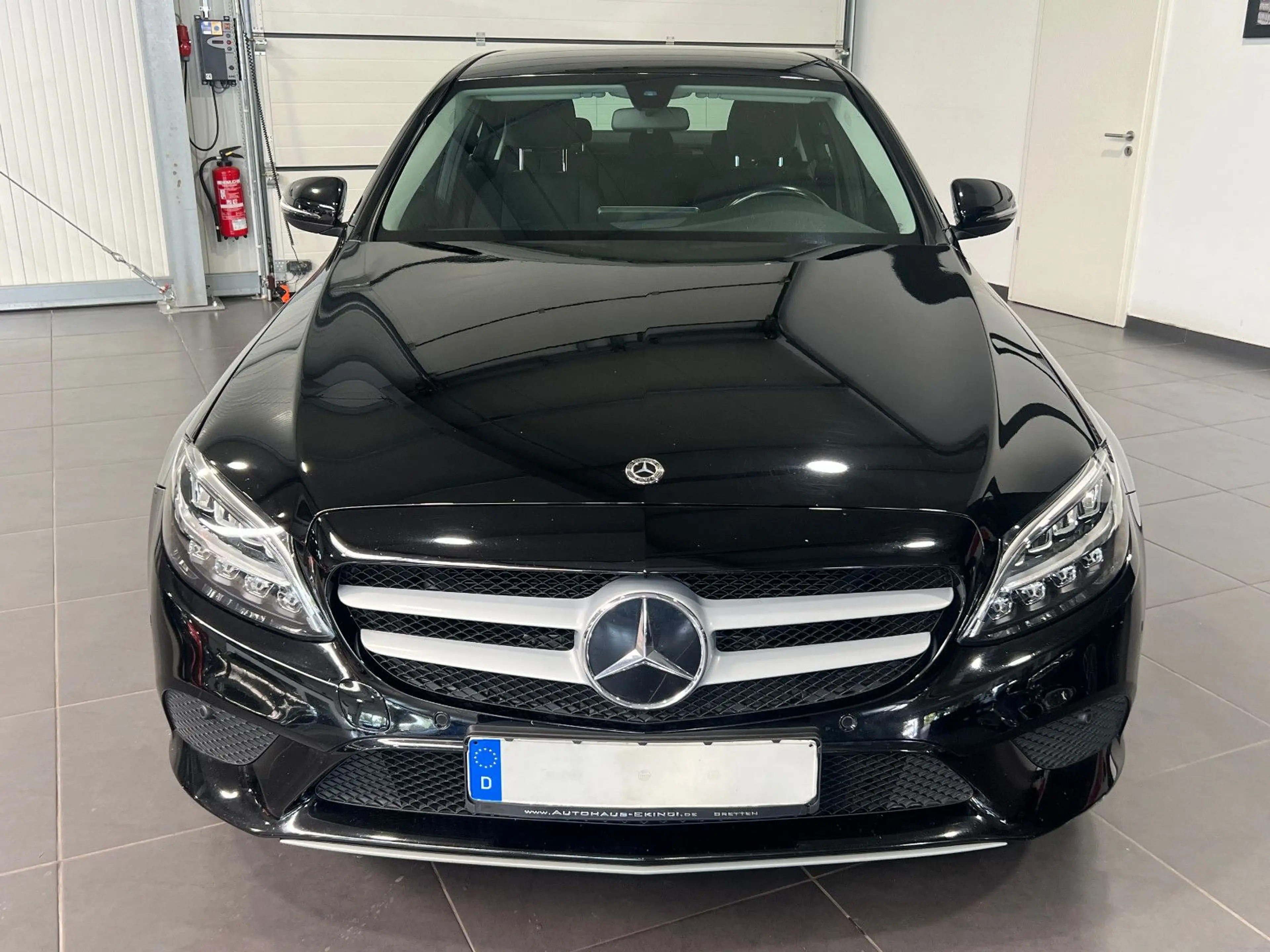 Mercedes-Benz C 200 d Automatik **LED*Navi*SHZ*PDC*Tempomat** — photo 11