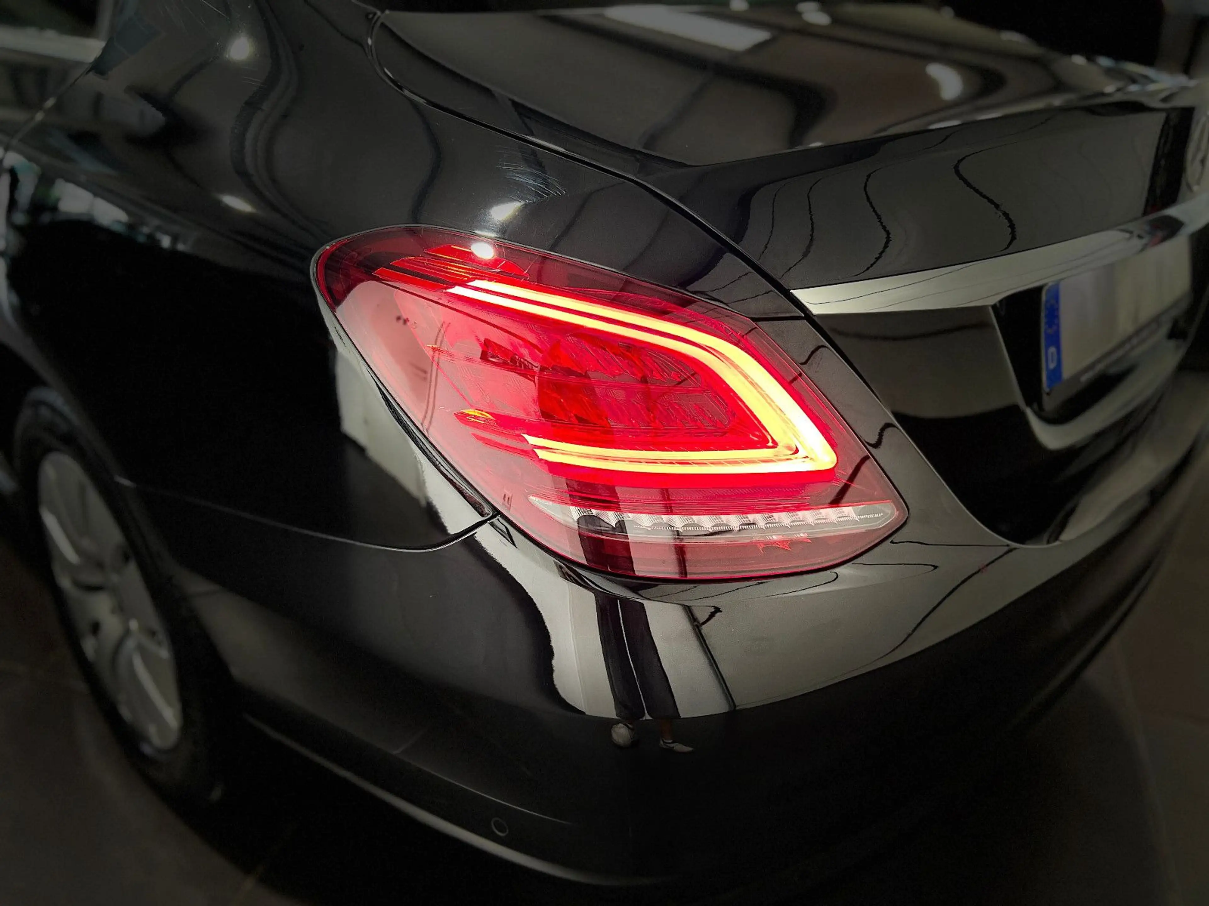 Mercedes-Benz C 200 d Automatik **LED*Navi*SHZ*PDC*Tempomat** — photo 4