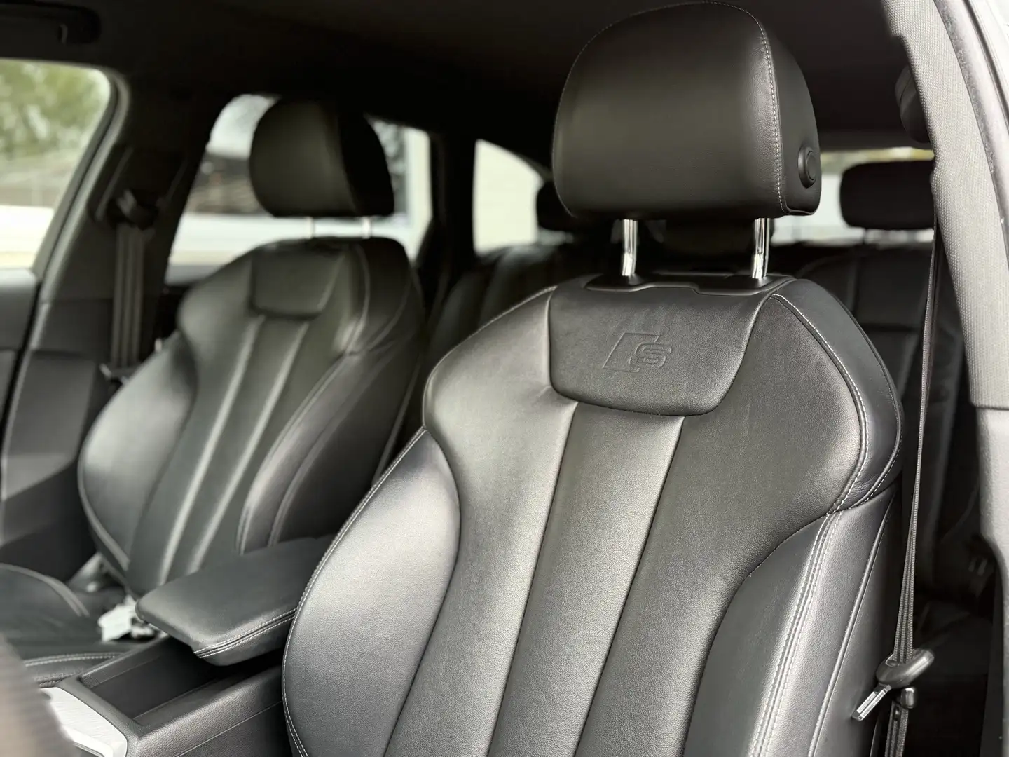 Audi A4 Avant 2.0 TFSI Sport 3x S-LINE | TREKHAAK | LEDER Gris - 2