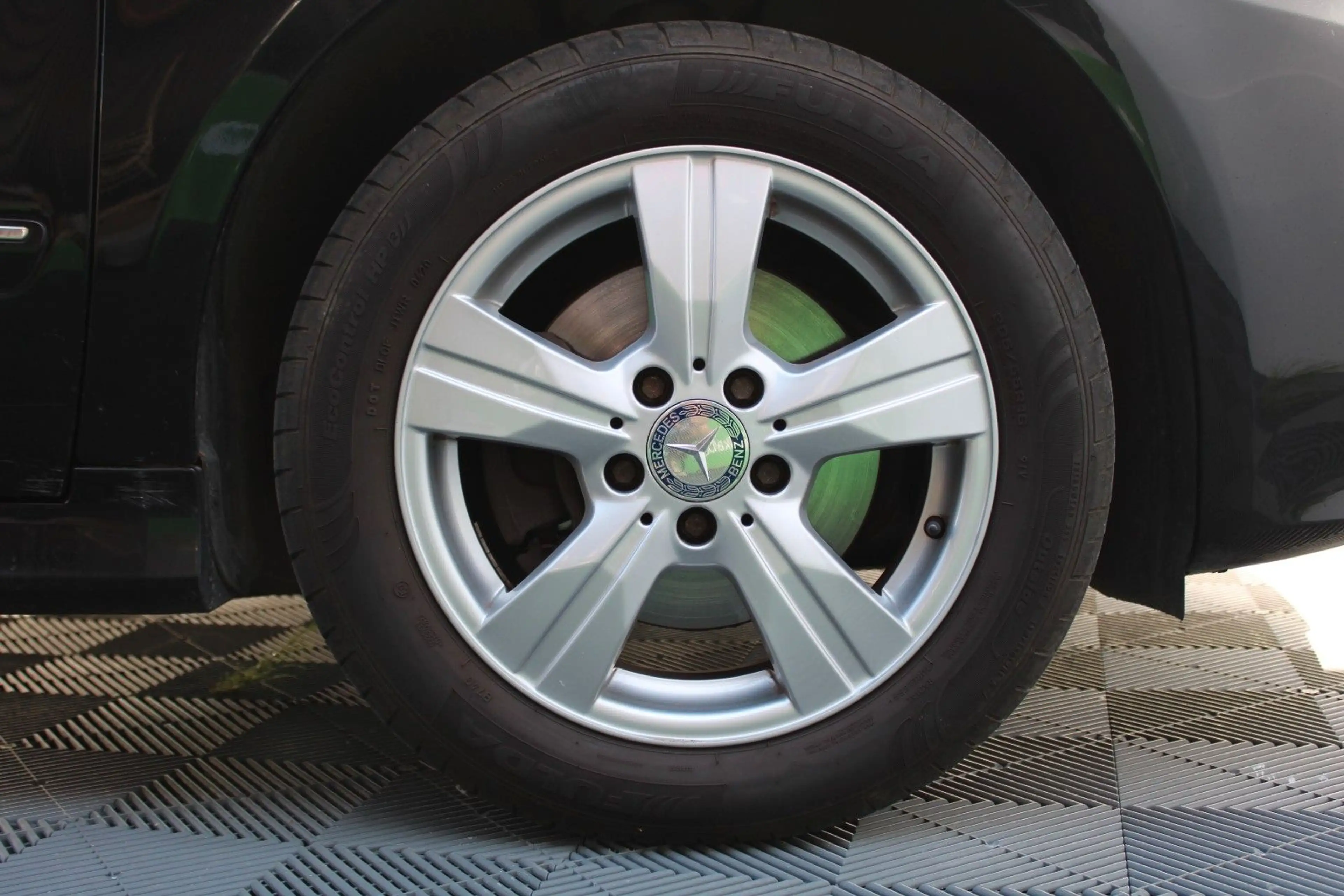 Mercedes-Benz B 200 — photo 4