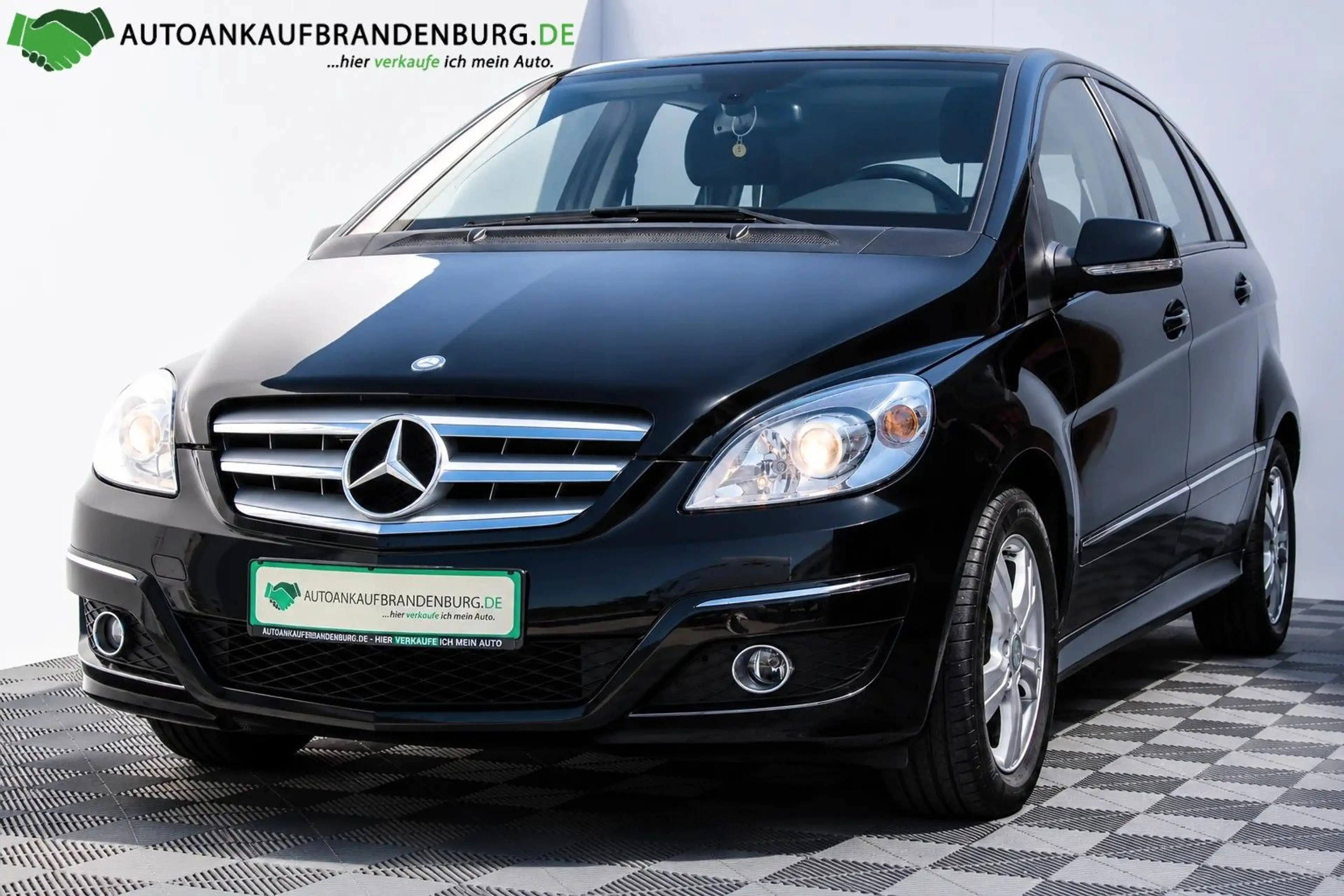 Mercedes-Benz B 200