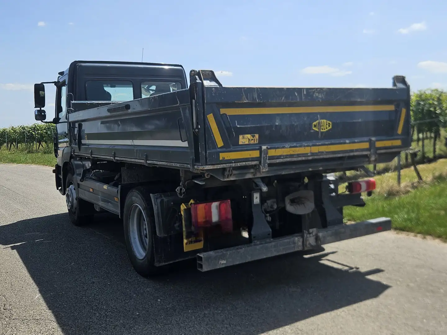 Mercedes-Benz Atego 1530 Kipper Gris - 2