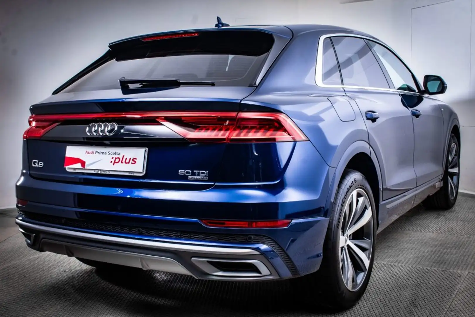 Audi Q8 50 3.0 tdi mhev Sport quattro tiptronic Blu/Azzurro - 2