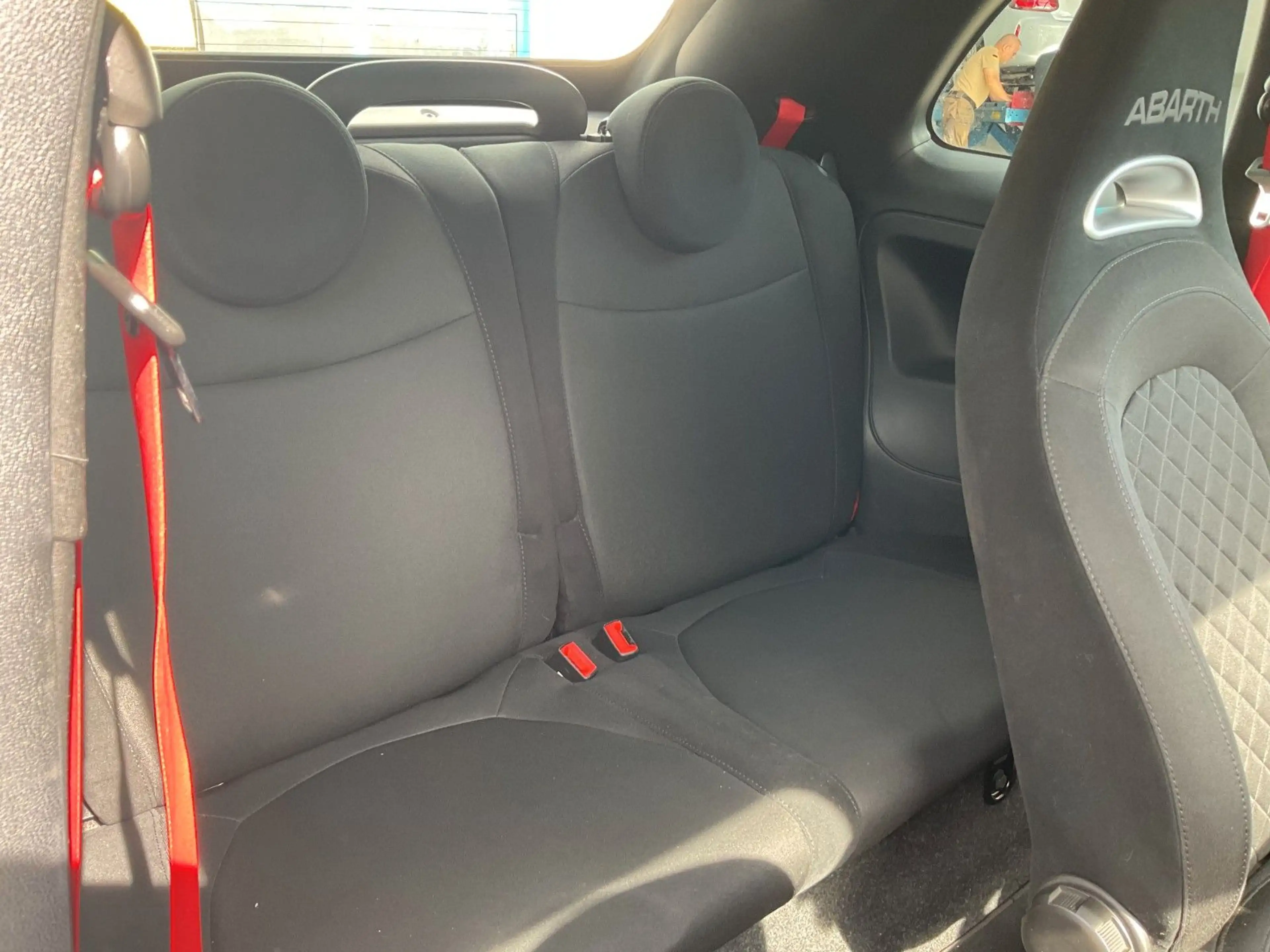 Abarth 595C PISTA Cabrio LED Navi PDC Klima — photo 10