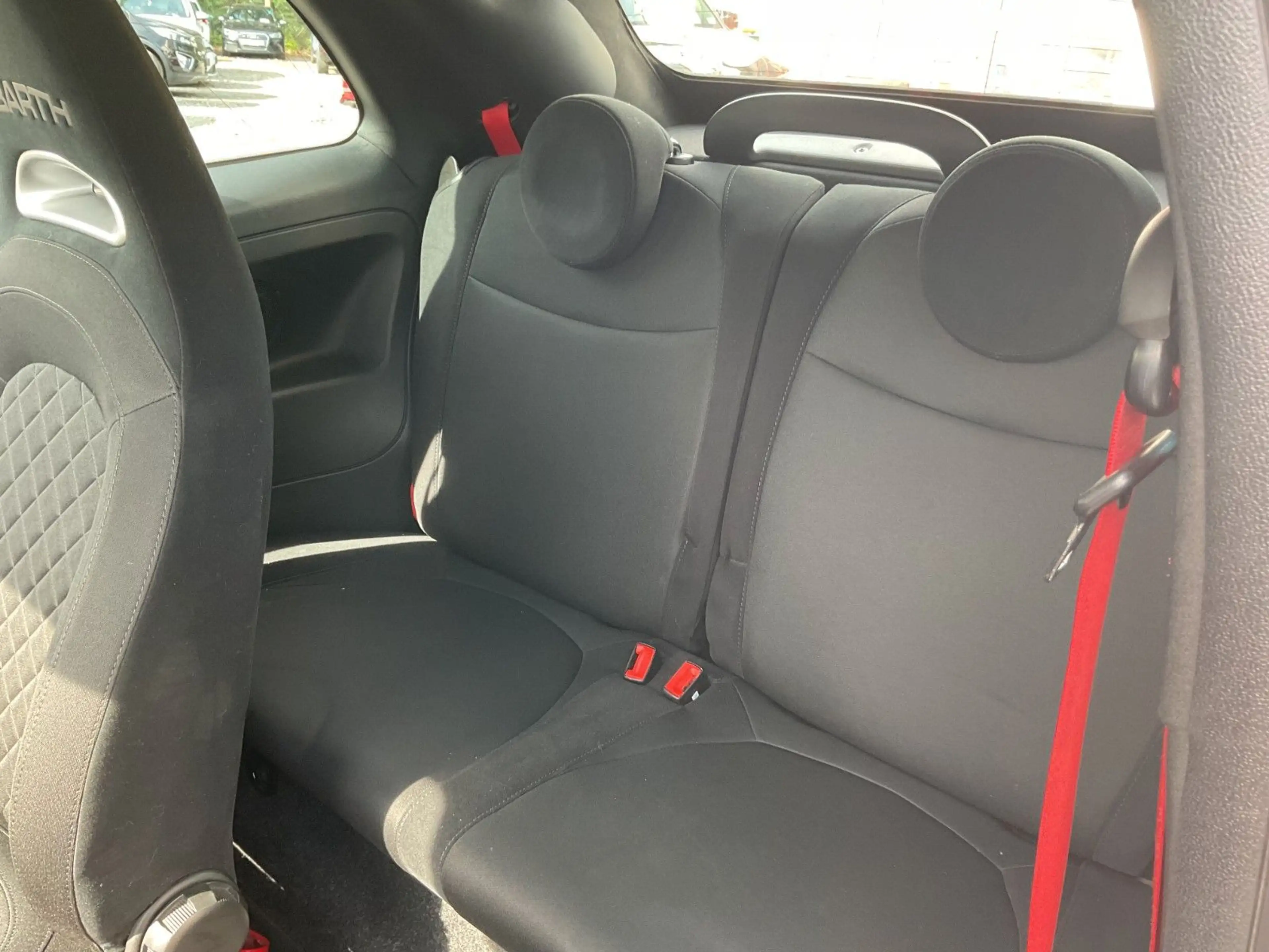 Abarth 595C PISTA Cabrio LED Navi PDC Klima — photo 12