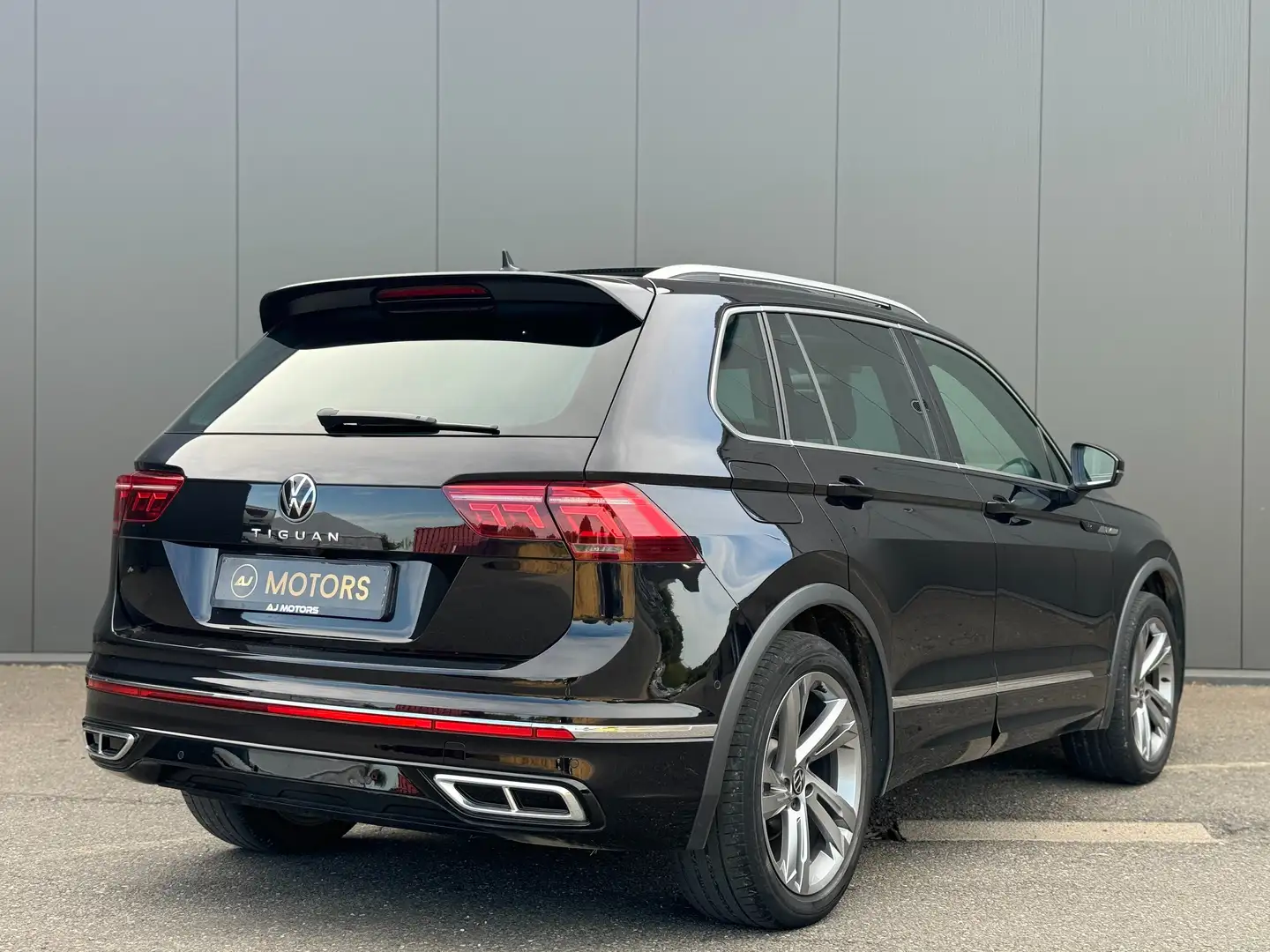 Volkswagen Tiguan 1.5 TSi 150cv DSG - R-Line Platinum - Toit ouvrant Nero - 2