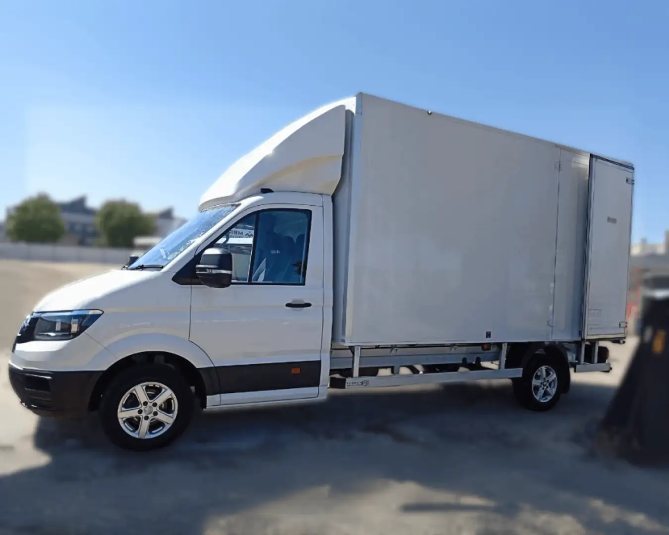 Volkswagen Crafter VOLKSWAGEN Industrial  Manual de 4 Puertas Blanco - 1