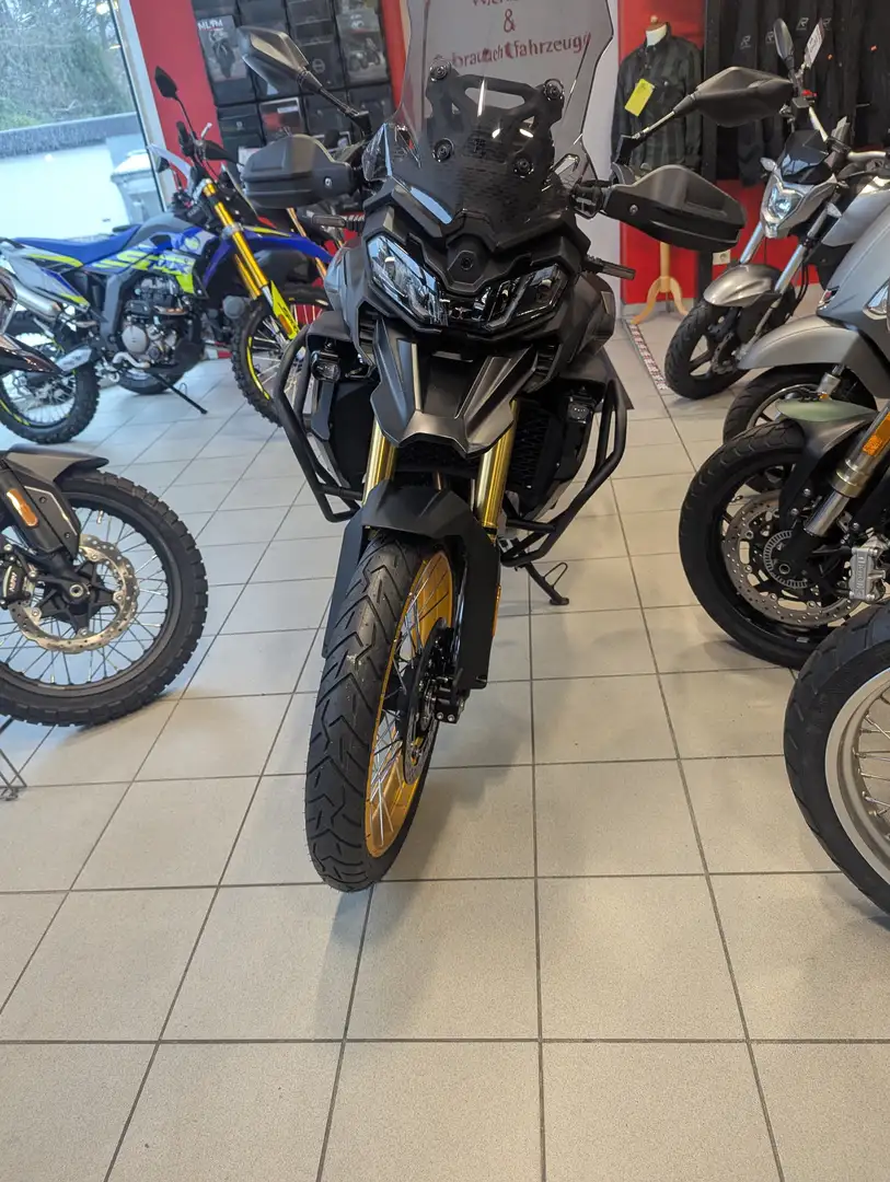 Voge DS900X Schwarz - 1