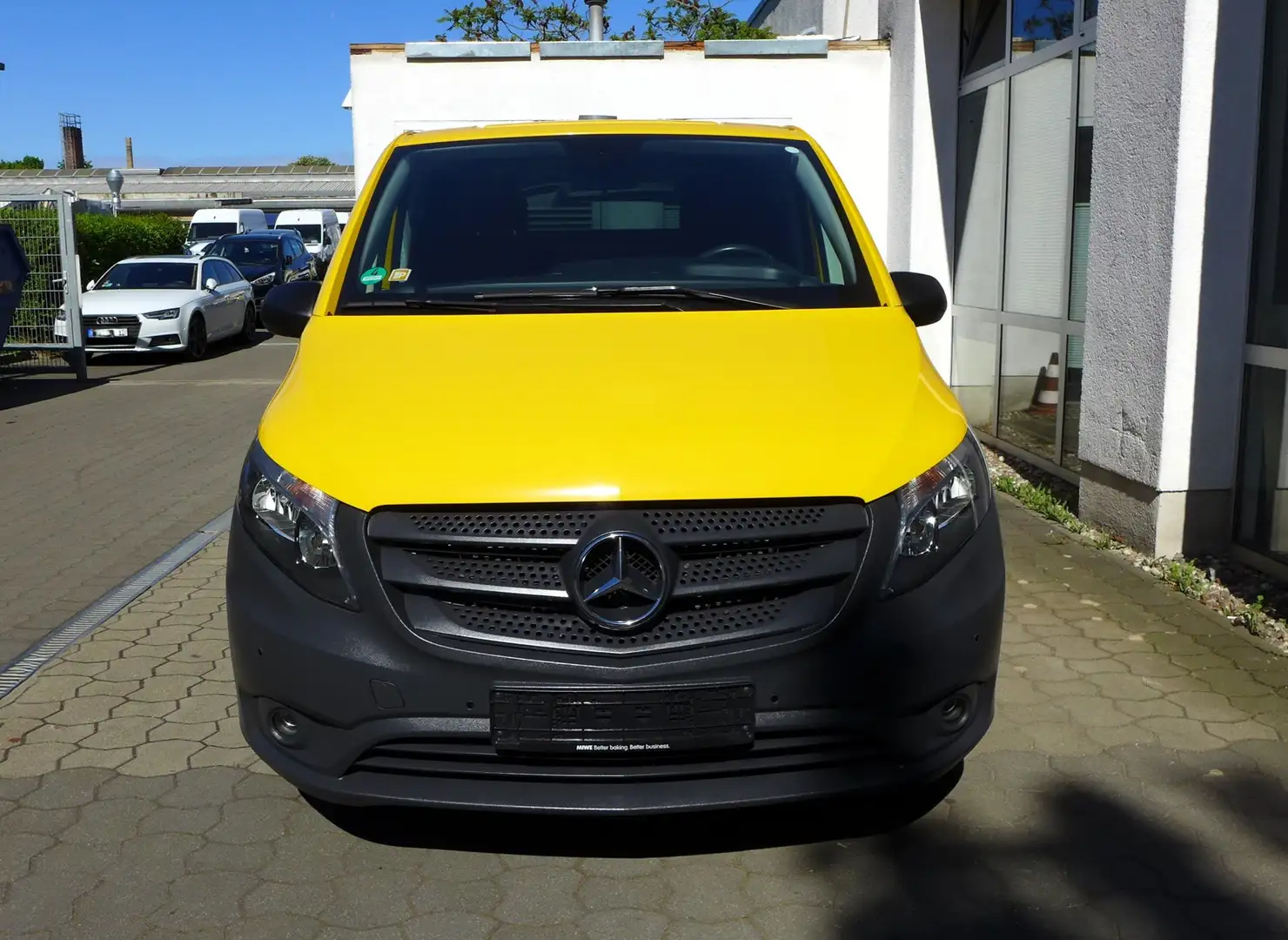 Mercedes-Benz Vito 114 CDI extralang 9G-Autom Klima Navi Gelb - 2