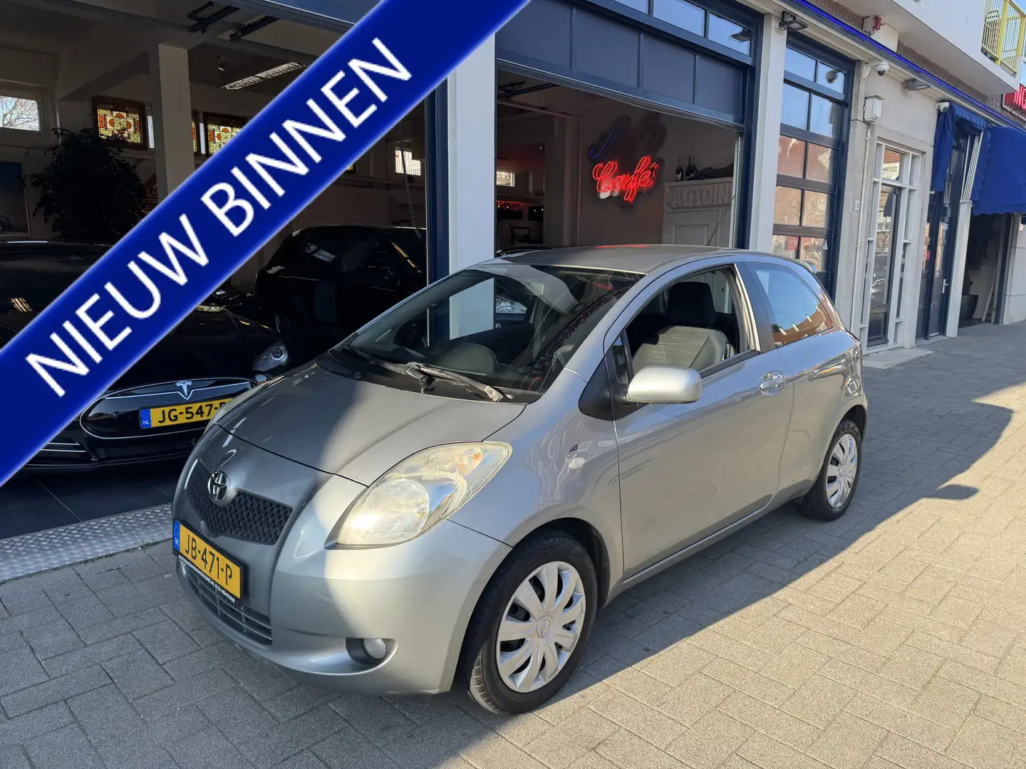 Toyota Yaris 1.3 VVTi Terra TOPSTAAT/NW APK Gris - 1