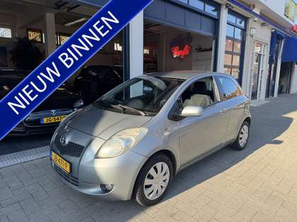 Toyota Yaris 1.3 VVTi Terra TOPSTAAT/NW APK