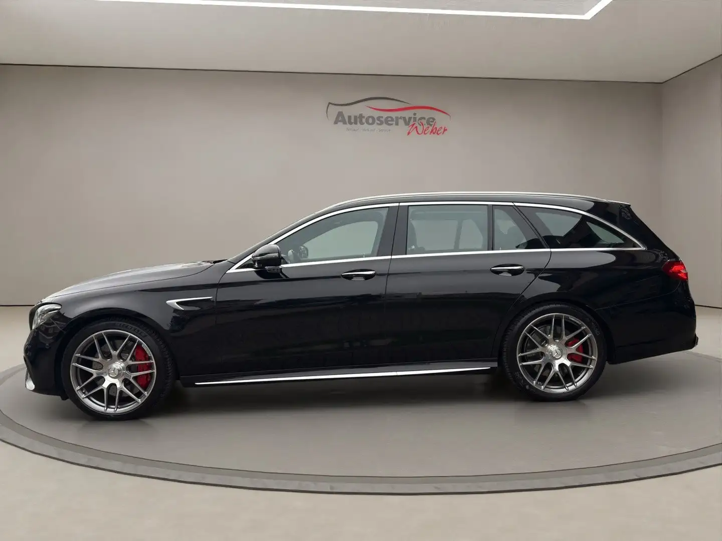 Mercedes-Benz E 63 AMG E 63-S AMG Performance 450KW-V8/ Head-up/ Carbon Schwarz - 2