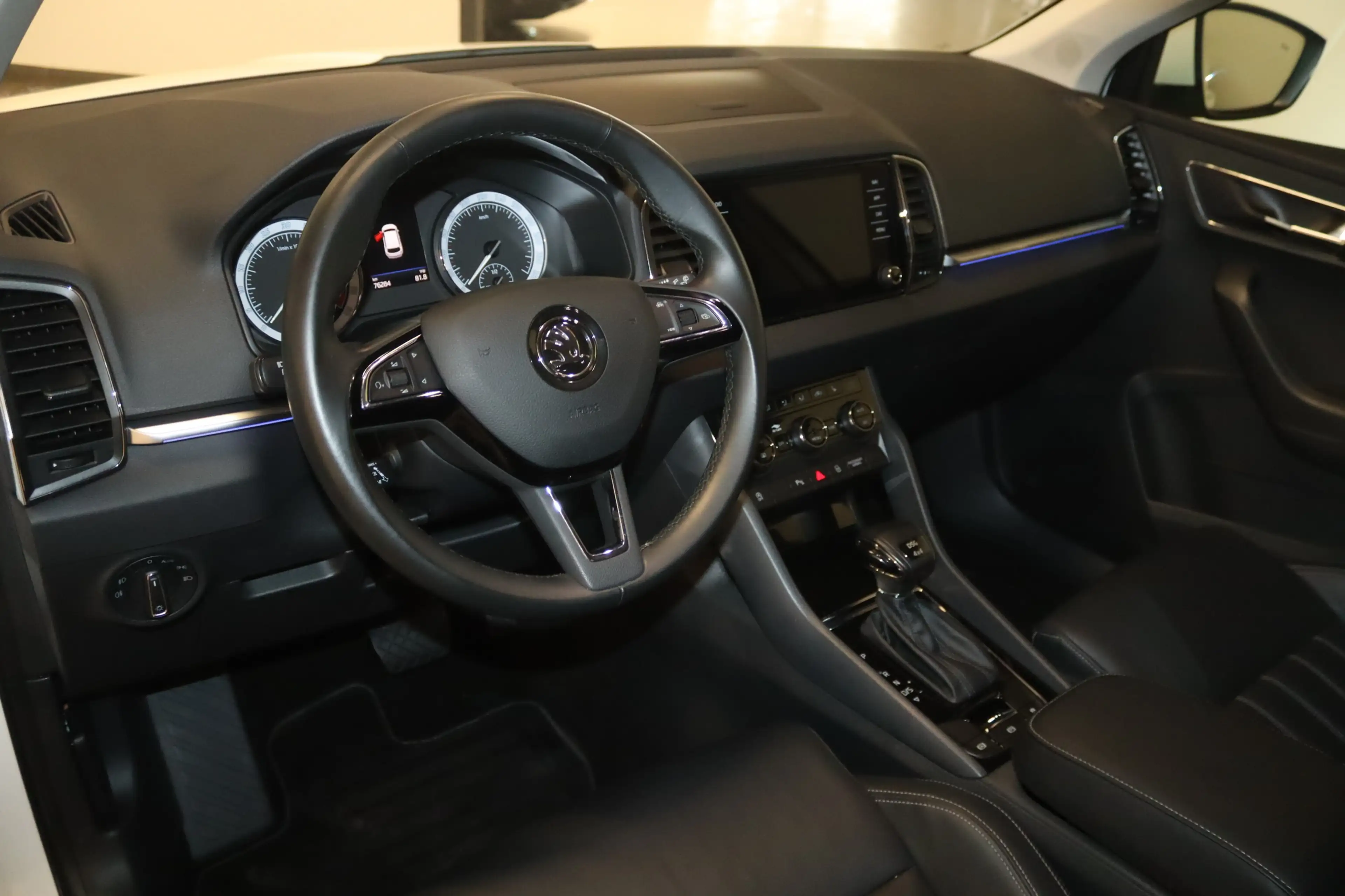 Skoda Karoq 2.0 TDI Style 4x4-Navi-Kamera-ACC-LED-SHZ- — photo 10