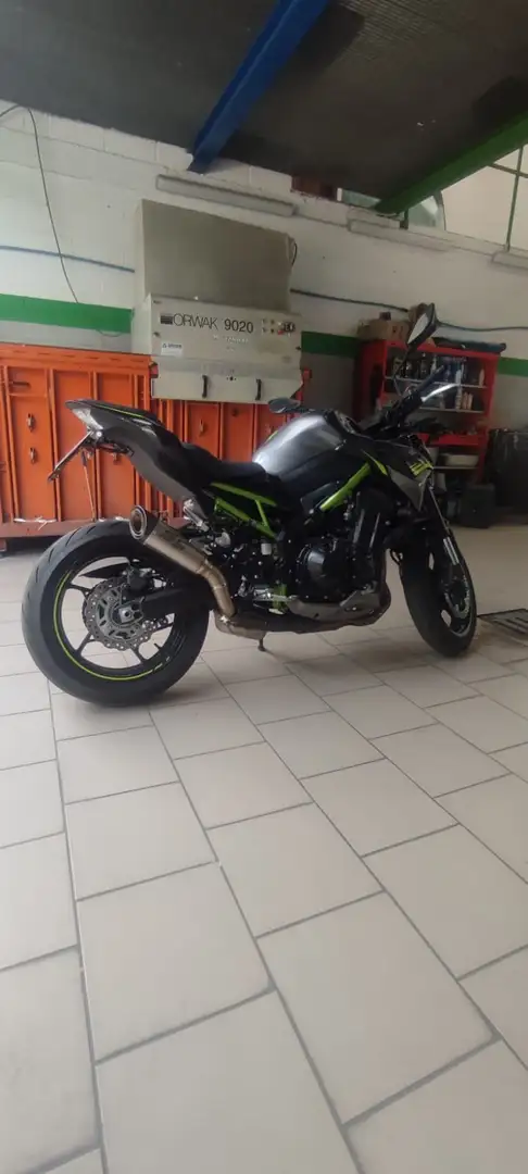 Kawasaki 900 Z Šedá - 1