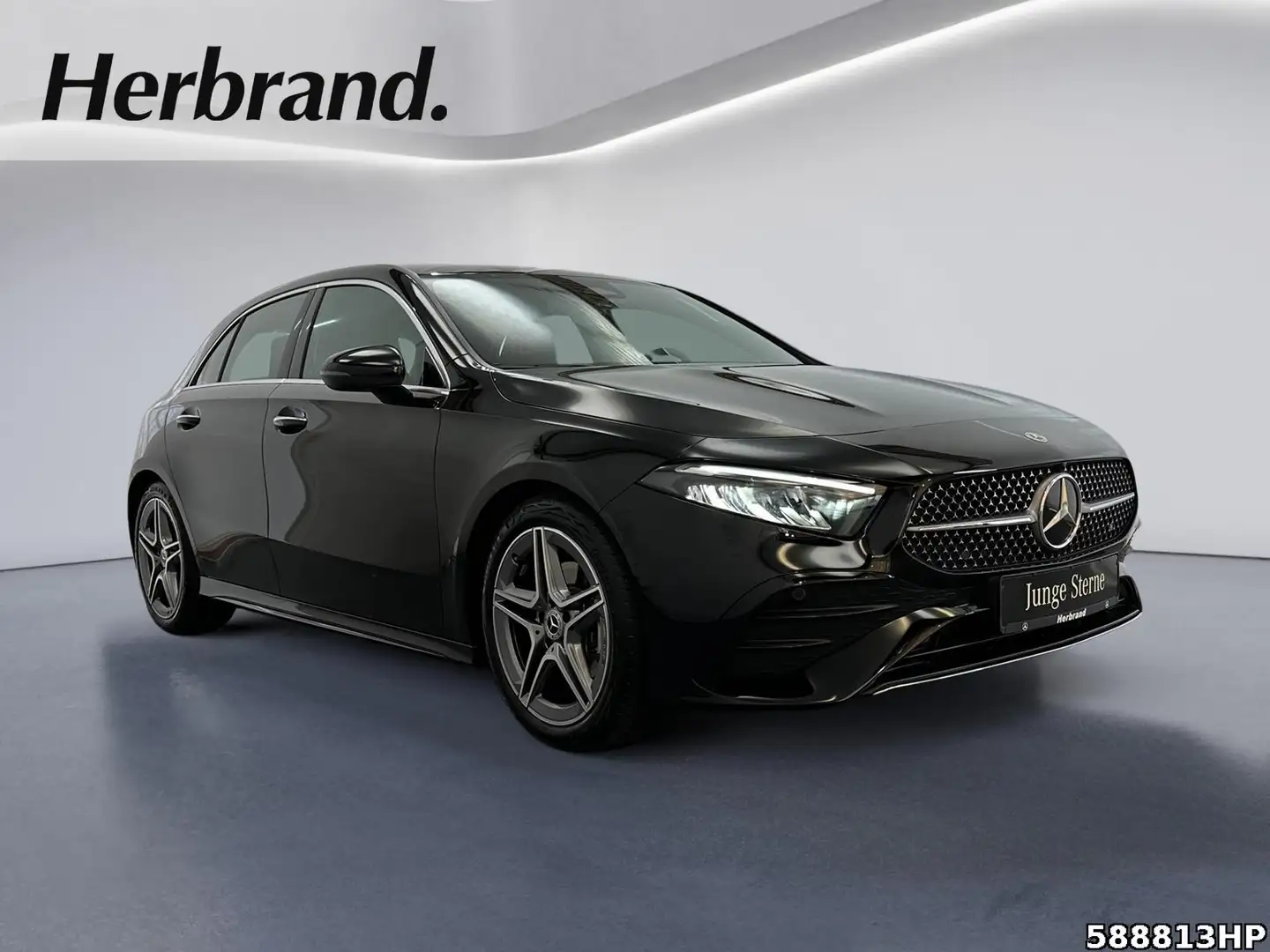 Mercedes-Benz A 200 AMG  AHK Distronic Rückfahrkamera KeylessG Schwarz - 2