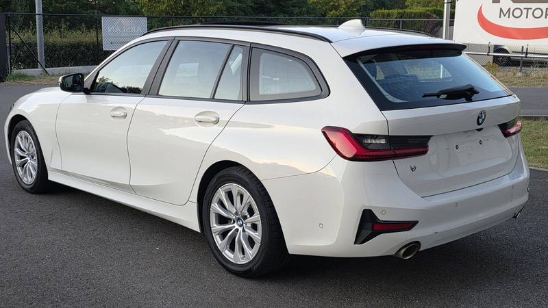 BMW 318 Touring 318iA OPF — photo 4