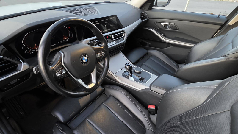 BMW 318 Touring 318iA OPF — photo 13