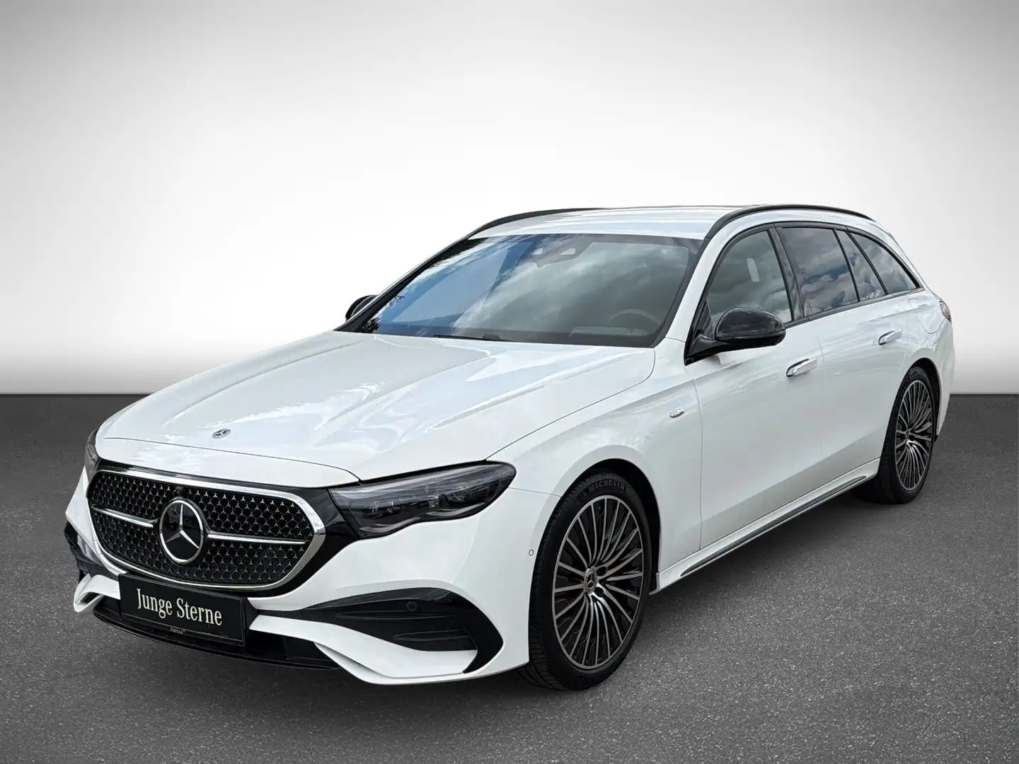 Mercedes-Benz E 300 de 4MATIC T-Modell mit EQ Hybrid Technologie Weiß - 2