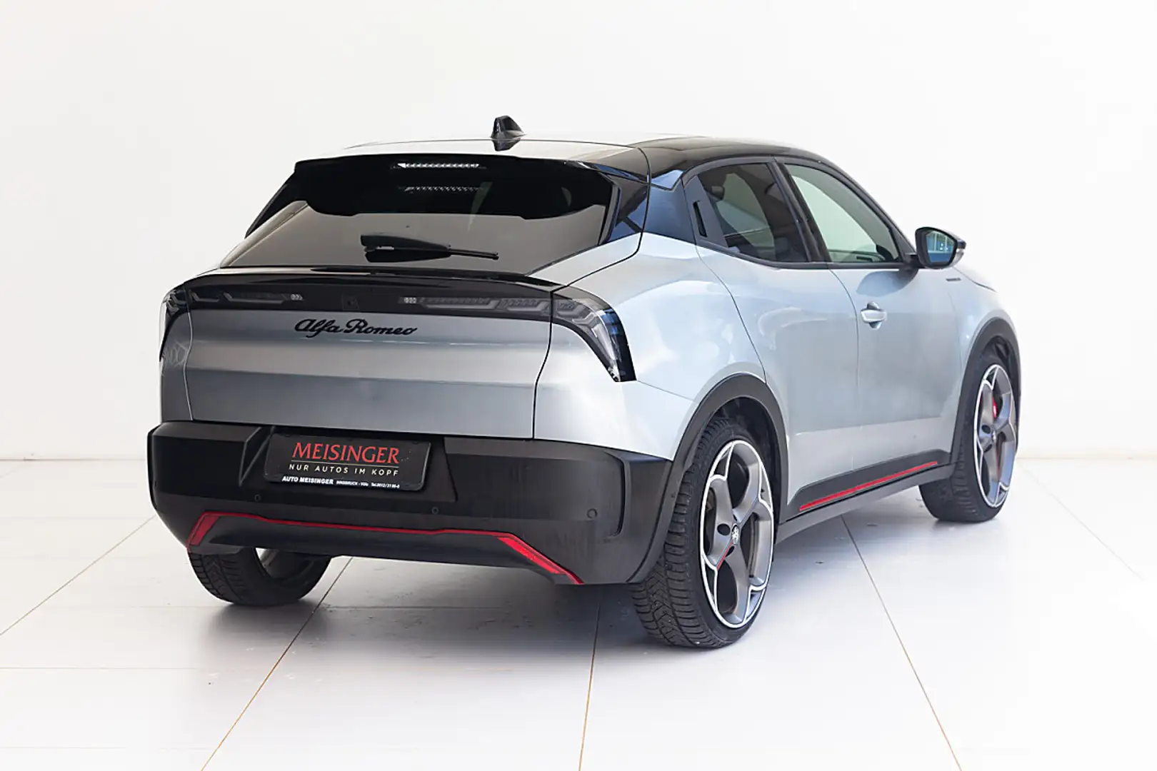 Alfa Romeo Junior Elettrica 280 Batterie 54kWh Veloce Grau - 2