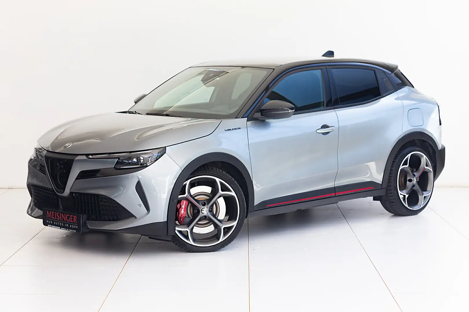 Alfa Romeo Junior Elettrica 280 Batterie 54kWh Veloce Grau - 1