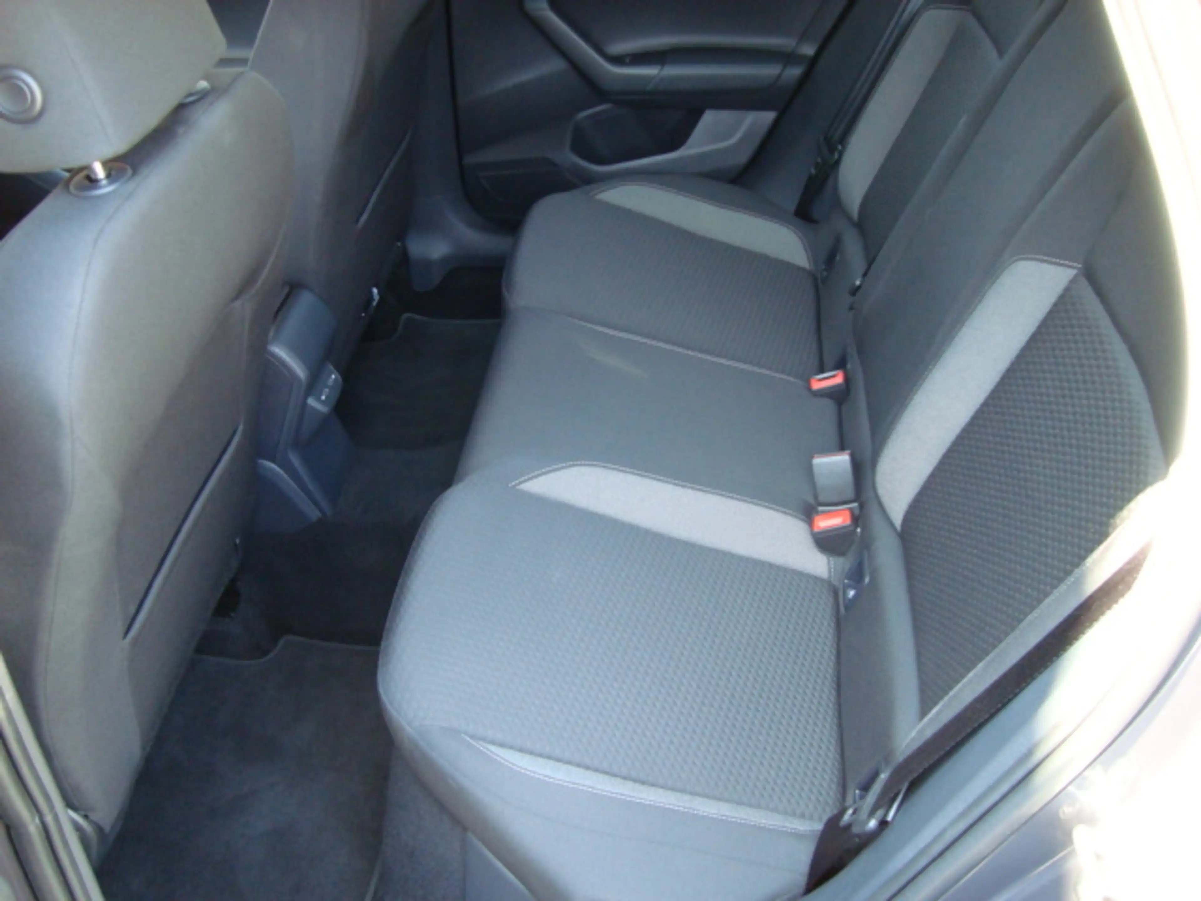 Volkswagen Taigo Taigo 1.0 TSI Life Business OPF DSG Life Business — photo 6