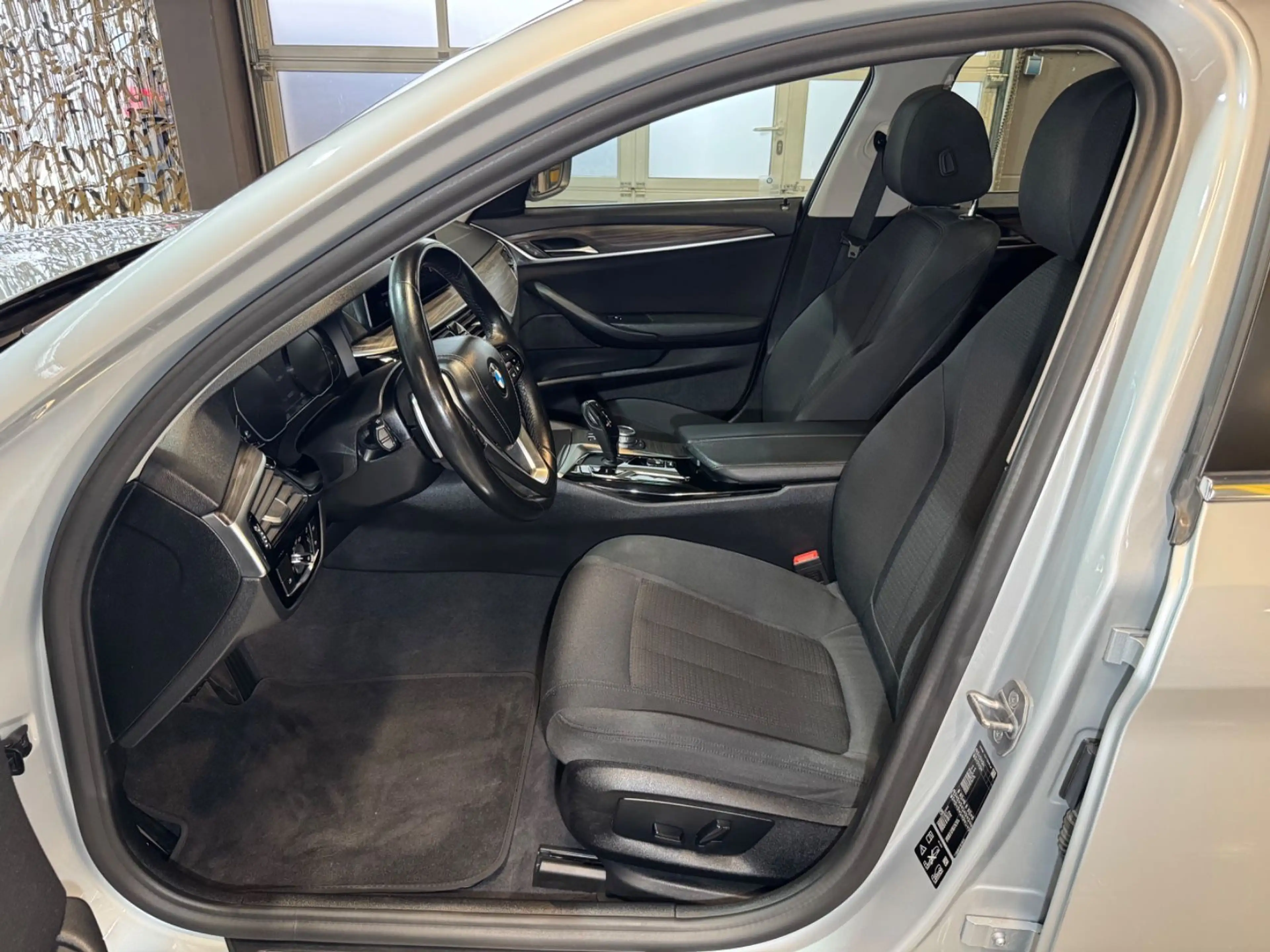 BMW 540 d xDrive Touring Aut. ~PANO~LED~NAVI~ — photo 14