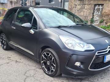 DS31.6 hdi Just Black 112cv