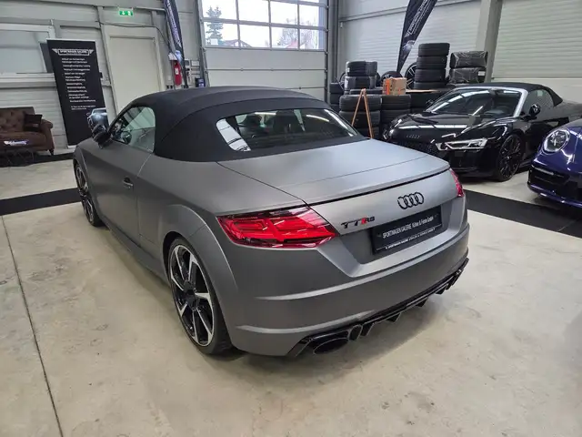 Audi TT RS view 13