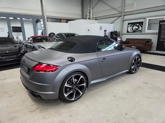 Audi TT RS view 10