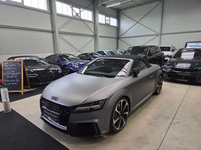Audi TT RS view 6