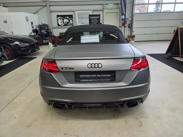 Audi TT RS view 12