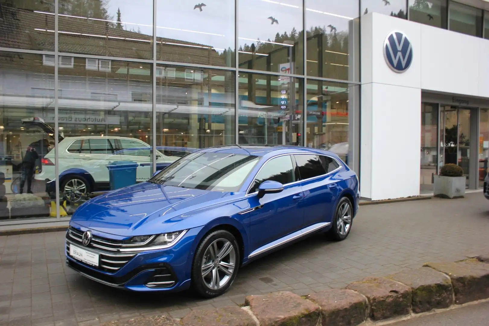 Volkswagen Arteon Shooting Brake R-Line 2.0TSI DSG Navi,AHK Blau - 1