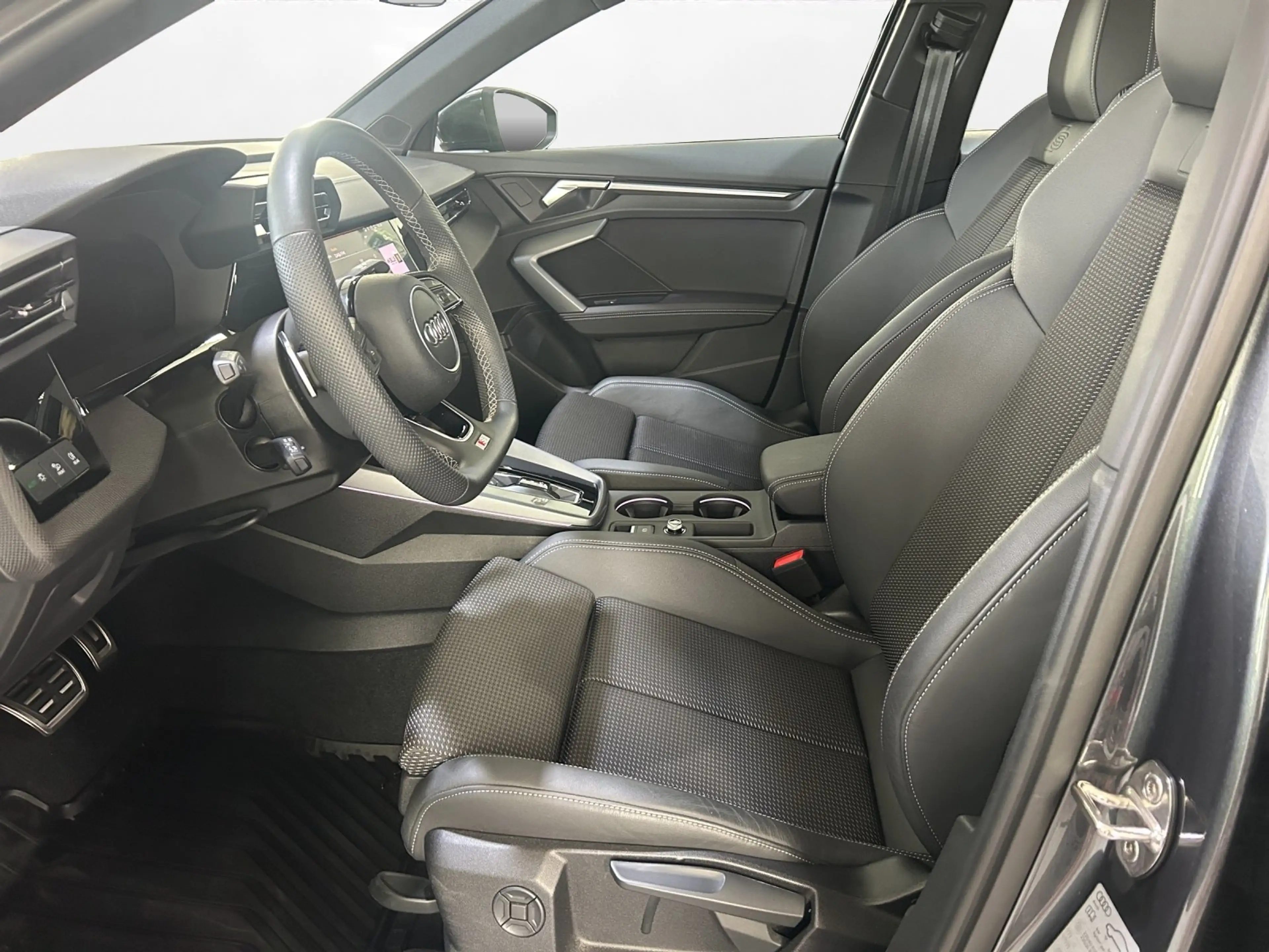 Audi S3 Limousine TFSI quattro S tronic | PANO | LED — photo 9
