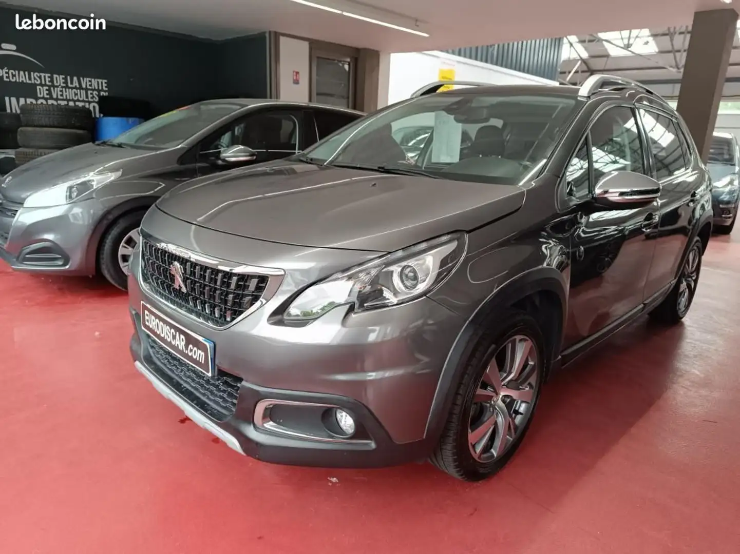 Peugeot 2008 1.2 Essence S&S 110 Allure Business PHASE 2 Gris - 1