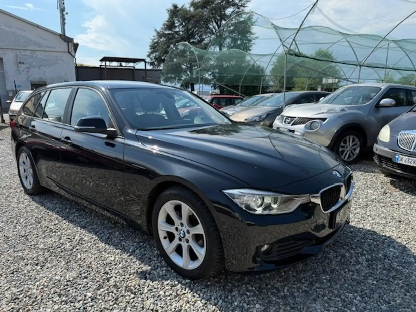 BMW 318 Serie 3 F31 2012 Touring 318d Touring Luxury Nero - 1