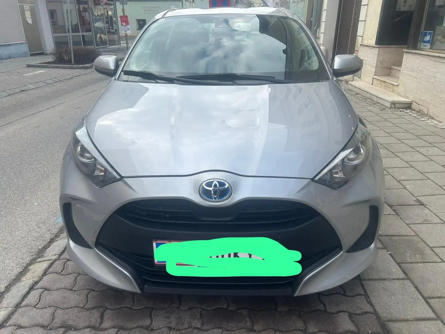 Toyota Yaris Yaris 1,5 VVT-i Hybrid Style Style Grau - 1