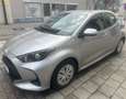 Toyota Yaris Yaris 1,5 VVT-i Hybrid Style Style Grau - thumbnail 4