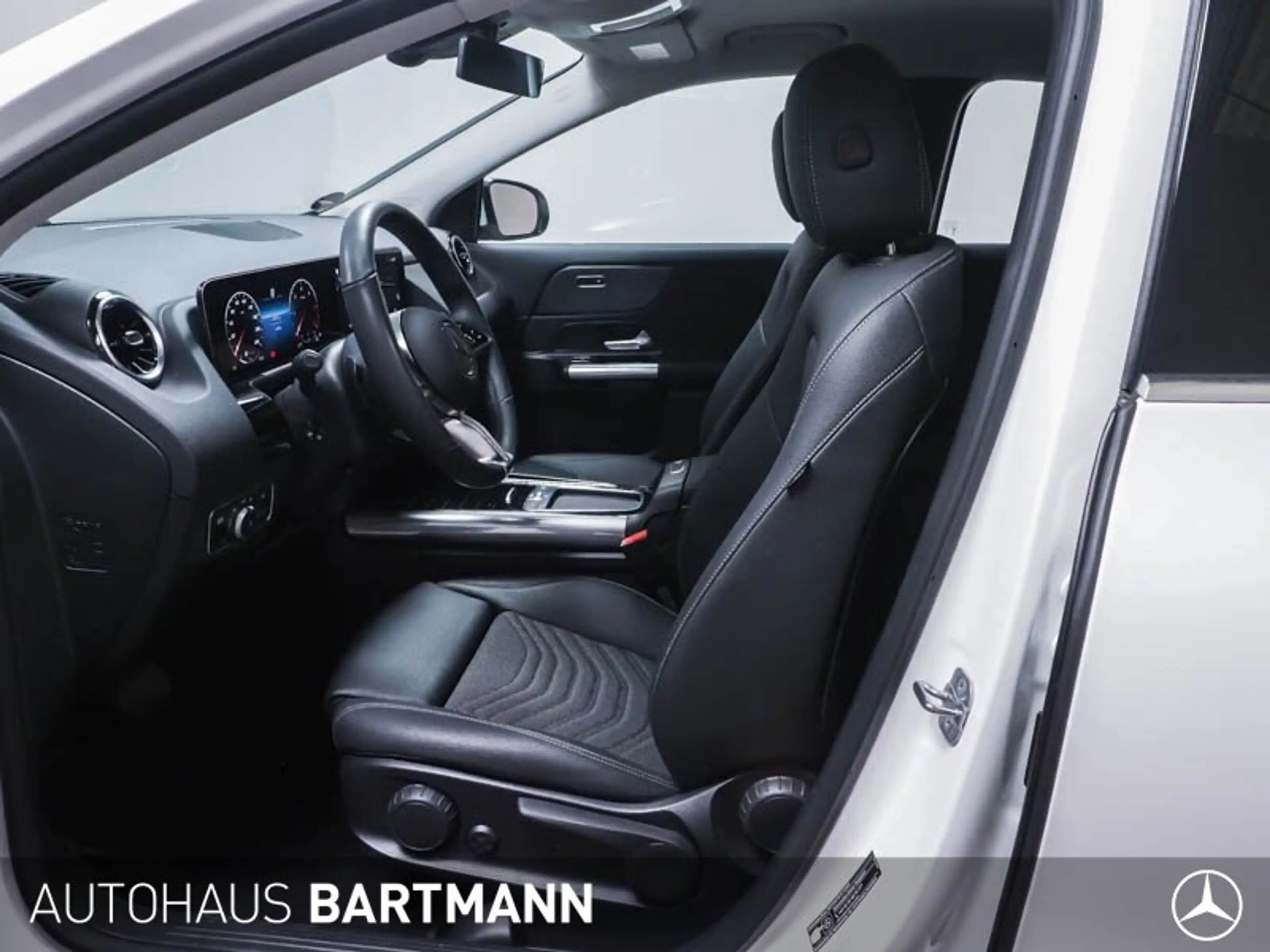 Mercedes-Benz GLA 200 GLA 200 d PROGRESSIVE+LED+ NAVI+KAMERA+SZH-PTS++ — photo 9