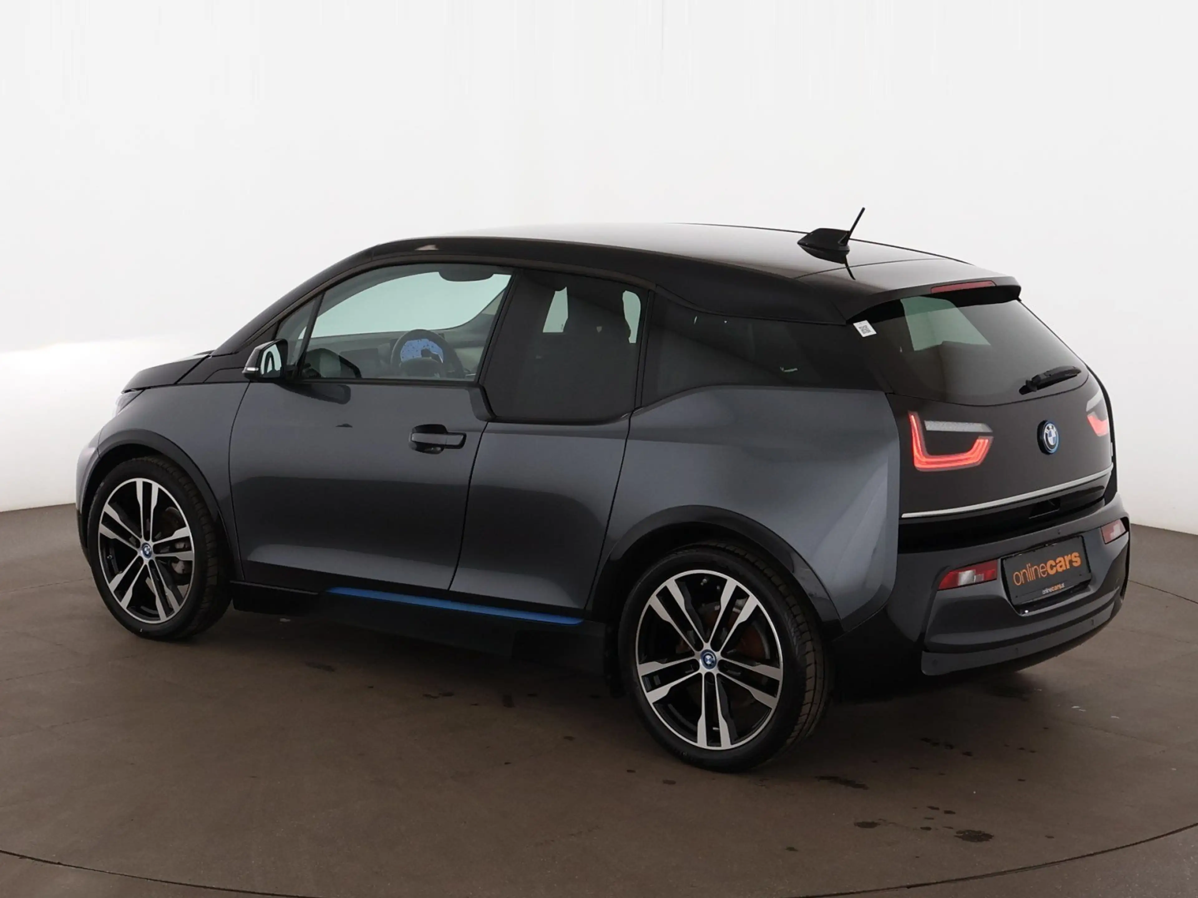 BMW i3 42kWh Aut LED NAVI SITZHZG R-CAM TEMPOMAT — photo 6