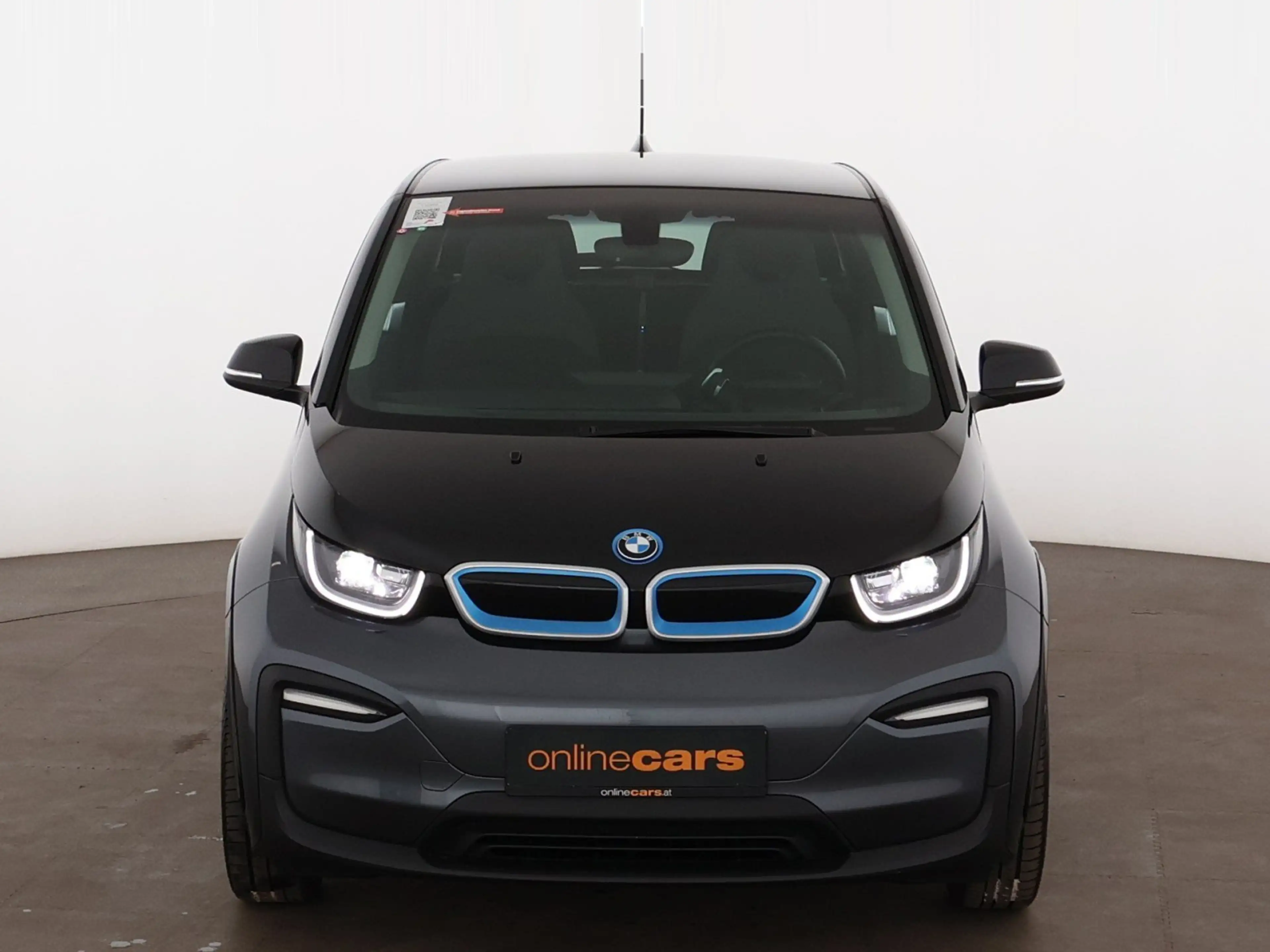 BMW i3 42kWh Aut LED NAVI SITZHZG R-CAM TEMPOMAT — photo 2