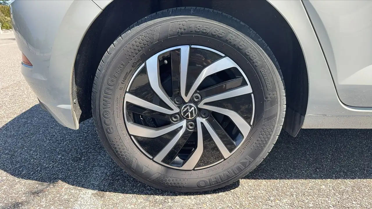 Volkswagen Polo Citadine 5 portes — photo 16