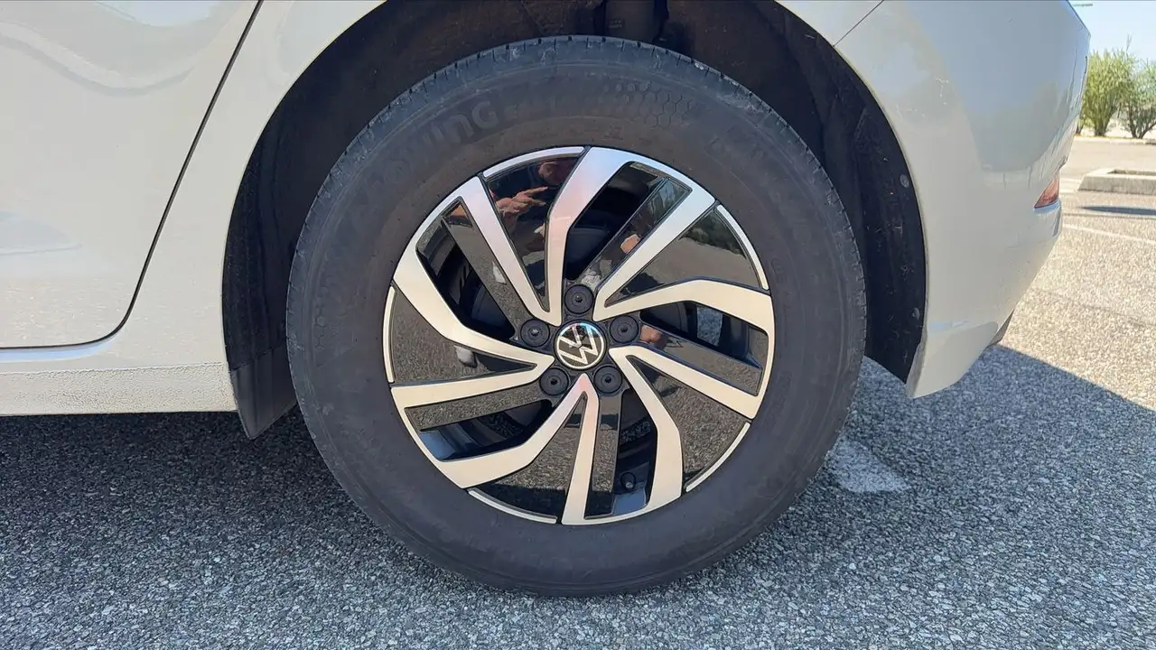Volkswagen Polo Citadine 5 portes — photo 19