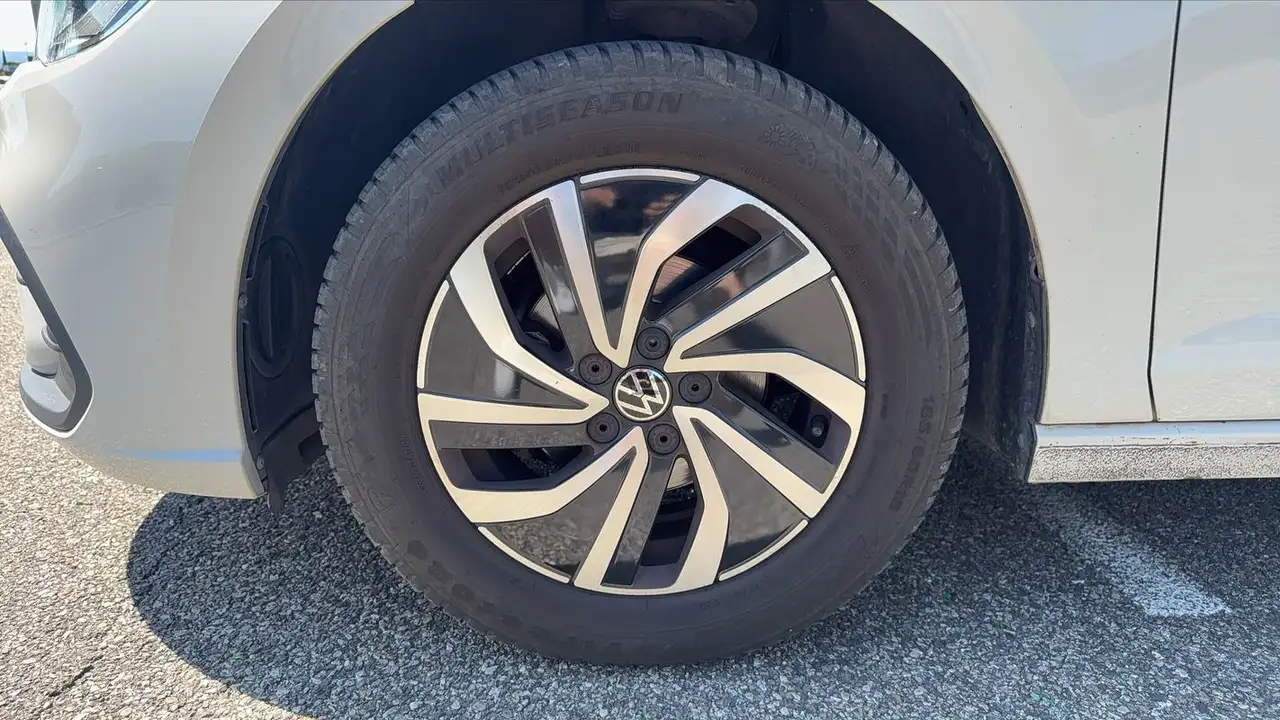 Volkswagen Polo Citadine 5 portes — photo 18