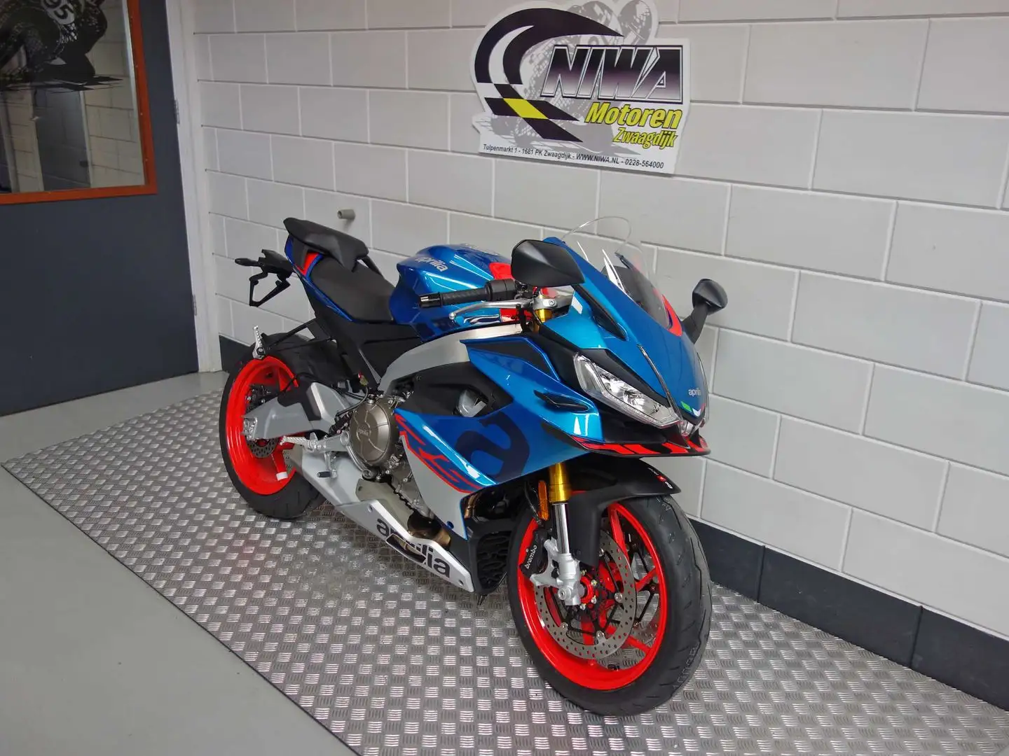 Aprilia RS 660 Blau - 2