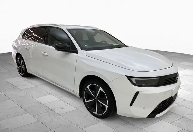 Opel Astra main image